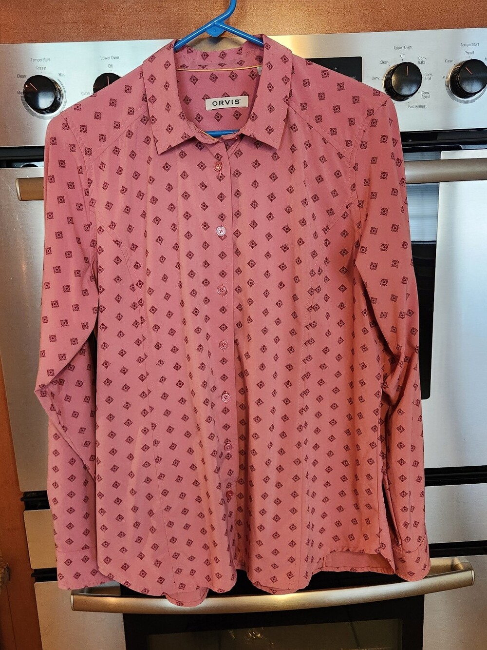 Orvis Pink Geometric Diamond Print Stretch Nylon Button Down Fishing Outdoor M